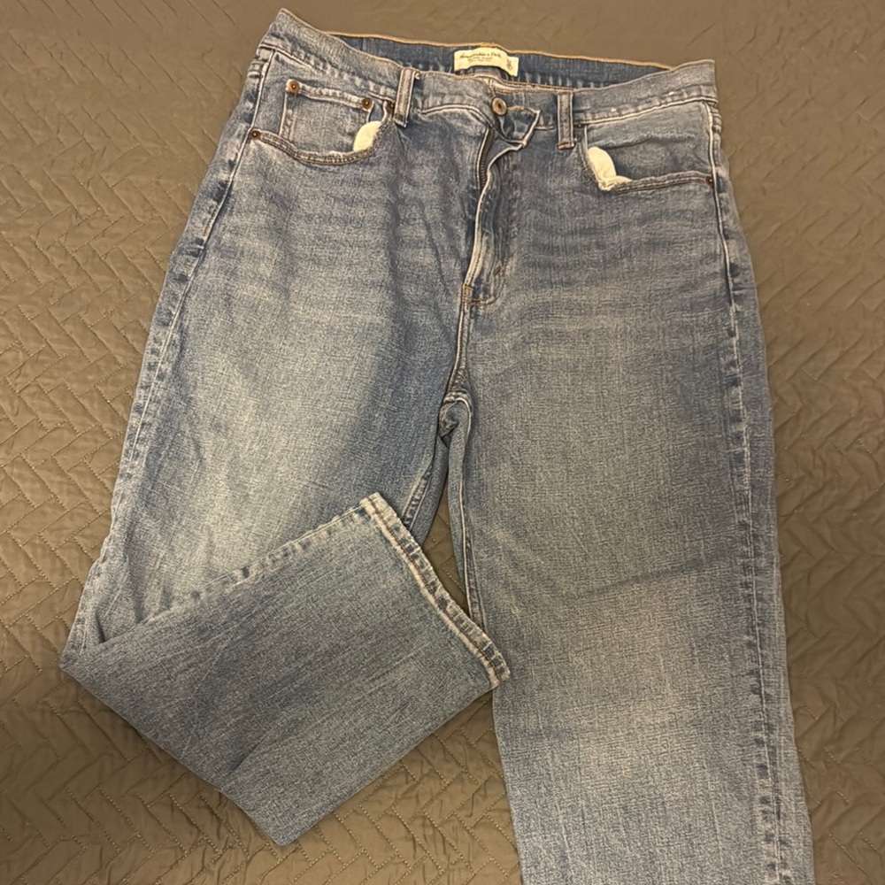 Abercrombie & Fitch The Ankle Straight Ultra High Rise Sz 32